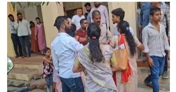 जबलपुर कलेक्ट्रेट मैरिज ऑफिस में हिंदू युवती-ईसाई युवक की शादी पर भड़के हिंदूवादी नेता, पुलिस की संदिग्ध भूमिका पर सनसनीखेज हंगामा