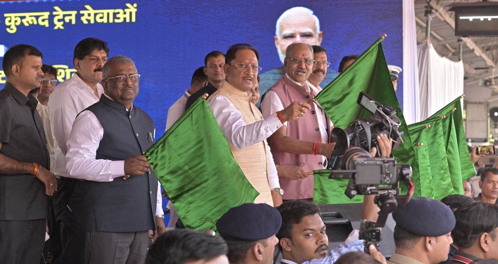 छत्तीसगढ़ के रेल विकास में ऐतिहासिक उपलब्धि, आजादी के बाद पहली बार रावघाट पहुँची रेल