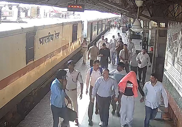 पुलिस भी लॉरेंस गैंग से घबराई, टाइगर श्रॉफ केस के तीनों आरोपियों को वापस राजस्थान के कोटा ले गए