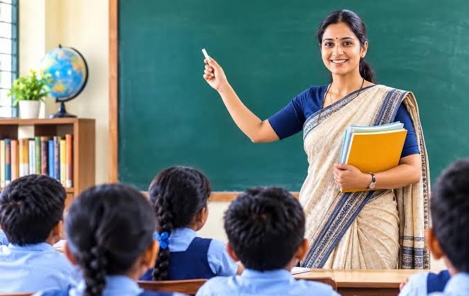 छत्तीसगढ़ में 15 हजार शिक्षकों की पदोन्नति का रास्ता खुला, शिक्षा विभाग ने जारी की वरिष्ठता सूची