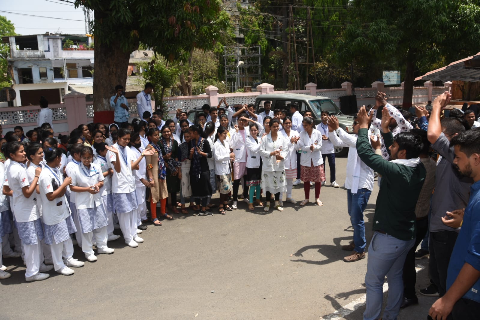 https://palpalindia.com/files/images/gallery/00abvp2-1255.jpg